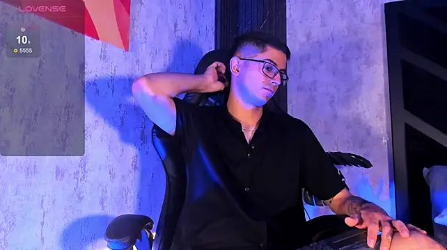 Ostin_Coltn Webbikameraesitys