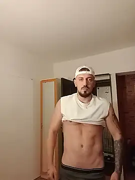 XXX chat uživo modela DoubleTroubleY