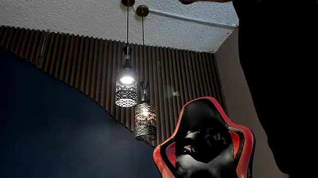 Boss_Domiinator Chat XXX in diretta