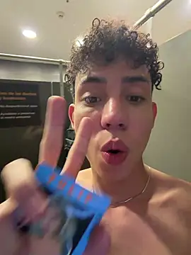 Show modela yoursexyjose na web-kameri