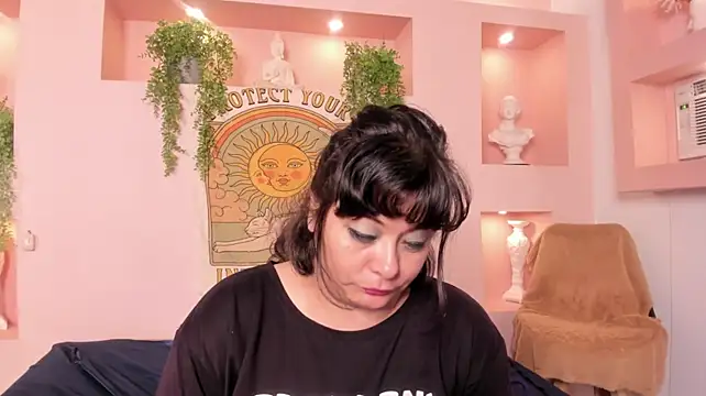 ViolettaMilfy élő XXX-chatje