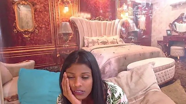 Chat +18 de IndianSilkySpice ao vivo
