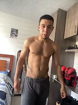 Chat +18 de Taylor_DiamondBoy ao vivo