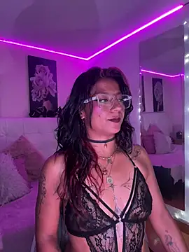 צ'אט XXX בשידור חי של SamathaMay