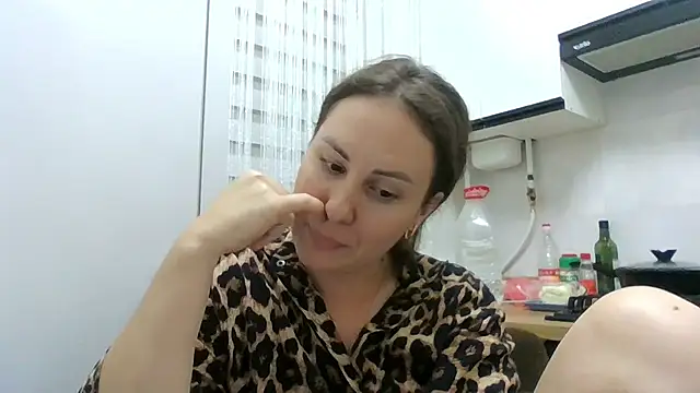 MeadowEyes' Live XXX Chat