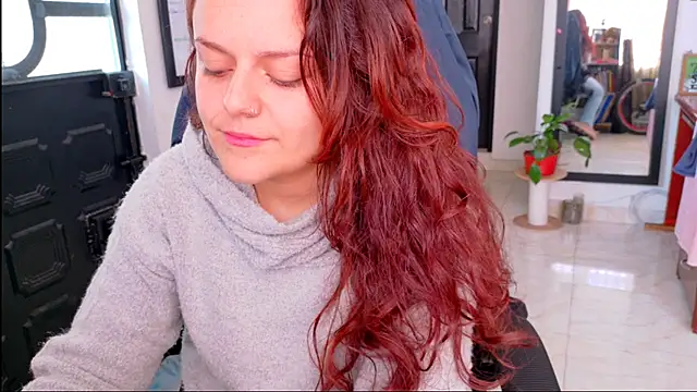 Scarletleon77 Live XXX Chat