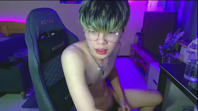 Hitoshi1210 Webcam Show
