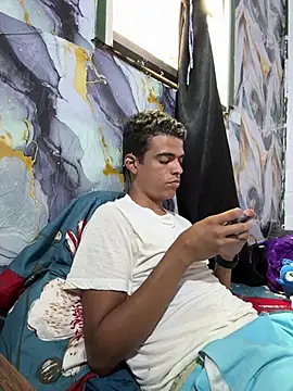 PrincesLeo Chat XXX live
