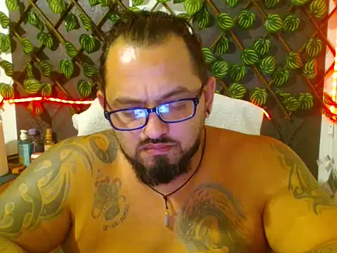 Pokazy przed kamerką – mr_wolf46