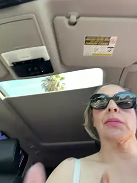 TYYGueraaa77 live XXX chat