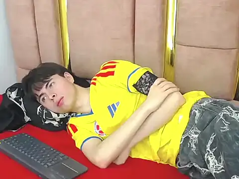 Онлайн чат XXX MICHAEL_HONEY