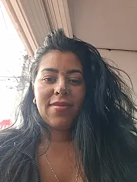 Luianna Chat XXX live