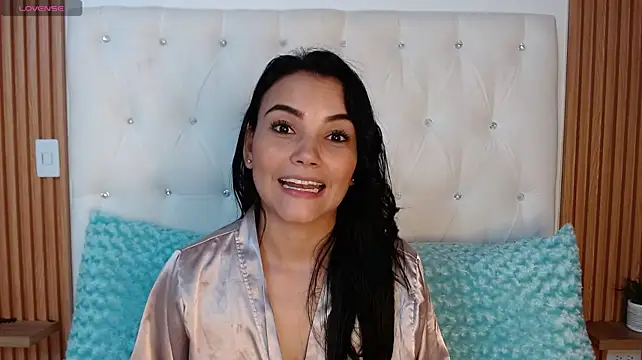 GreciaEvanss Adlı Modelin Canlı XXX Sohbeti
