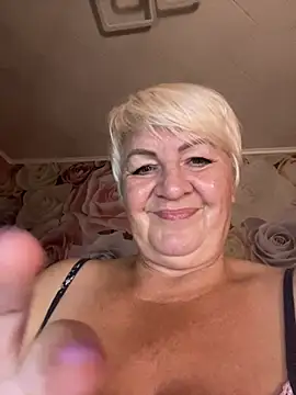 Laura_Millf's Webcam Show