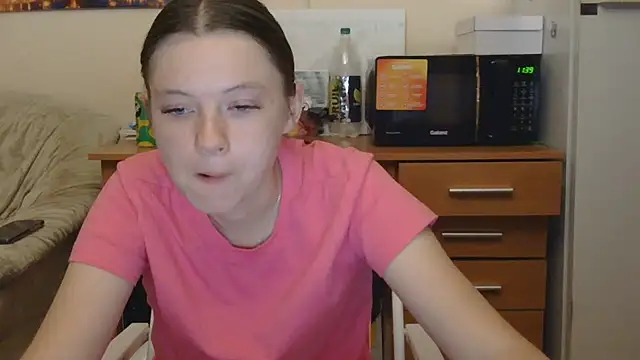 XXX chat uživo modela JessicaHolland1