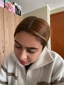 Miabonnett_ Chat XXX in diretta