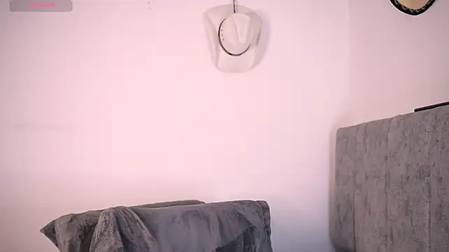 Chatroom XXX en direct de aydan_hw