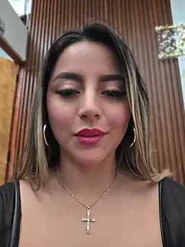 CelesteBlaze_ Chat XXX in diretta