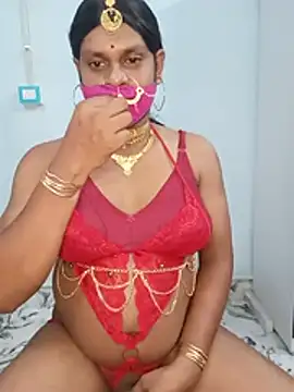 Poojar69 Adlı Modelin Canlı XXX Sohbeti