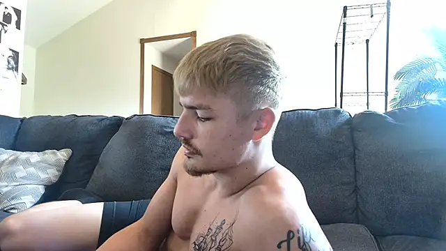 derekmontana2's Webcam Show