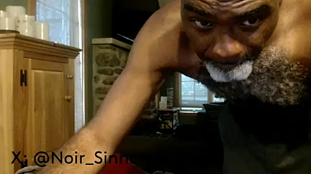Chat XXX en directo de sinnernoir