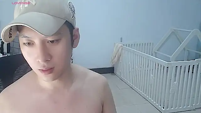 yichen008 Live XXX Chat