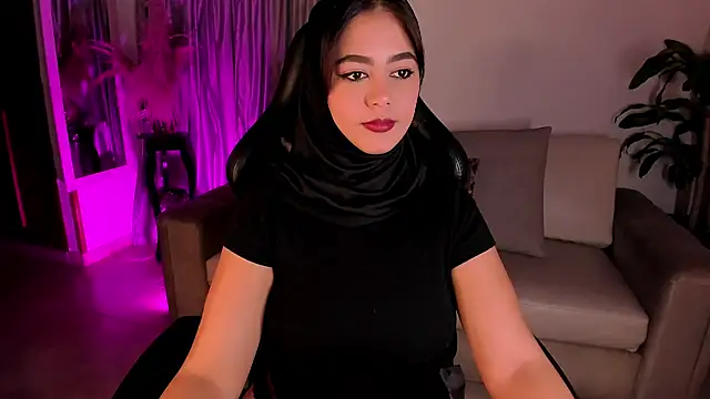 azzahara069 Show in webcam