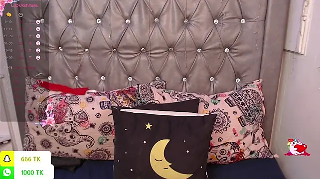 دردشة LAILAGUMMY الجنسية المباشرة