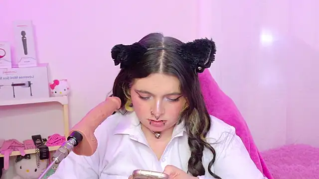 Chatroom XXX en direct de Sachi_Meow