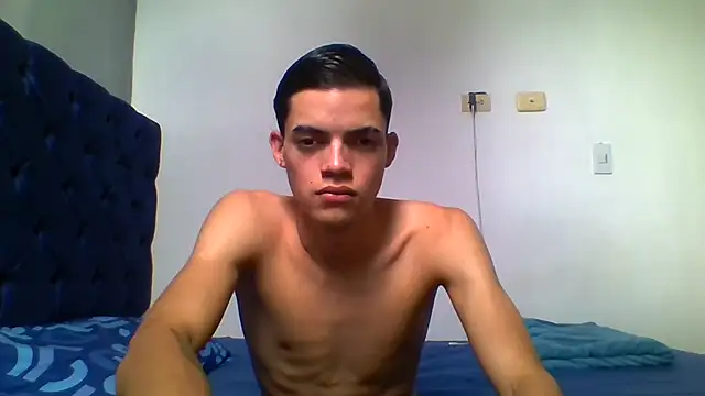 Latinos_2001 Obrolan Langsung XXX