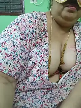 Tamil-mayasrin Live XXX chat