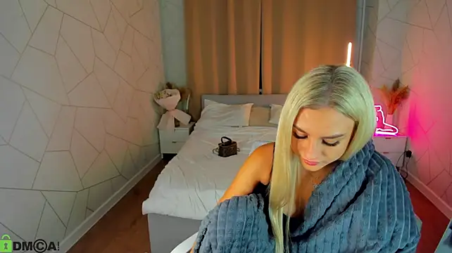 Silen_Tori Adlı Modelin Canlı XXX Sohbeti