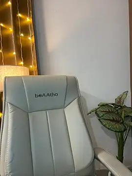its_ur_flora Live XXX Chat