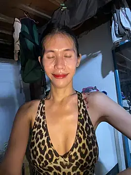 LoveRUBY143 – webcam-show