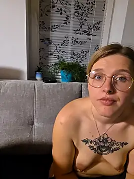 SecretDuo9196's Live XXX Chat