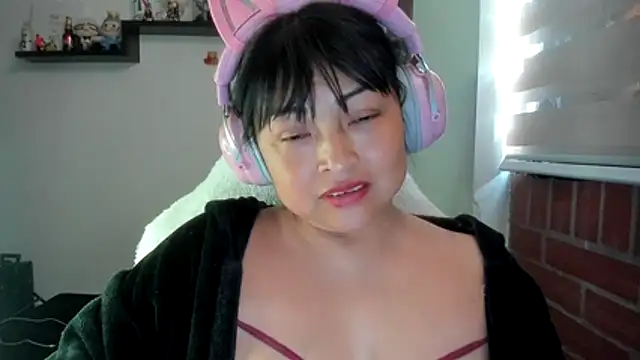 Chat XXX ao vivo de Shaddycute_