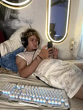 AngelLatinBoy Adlı Modelin Web Kamerası Şovu