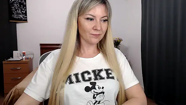 Chatroom XXX en direct de ParadiseAlina