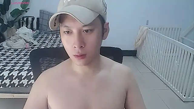 yichen008 Adlı Modelin Web Kamerası Şovu