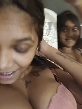 Indianqueen03 Шоу с уебкамера