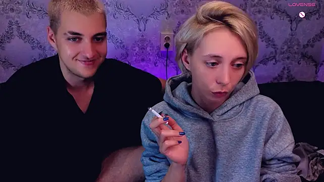 DarkDominSmoke Adlı Modelin Web Kamerası Şovu