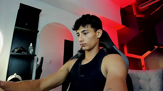 MaxiimoRomano_ – Live XXX-chat