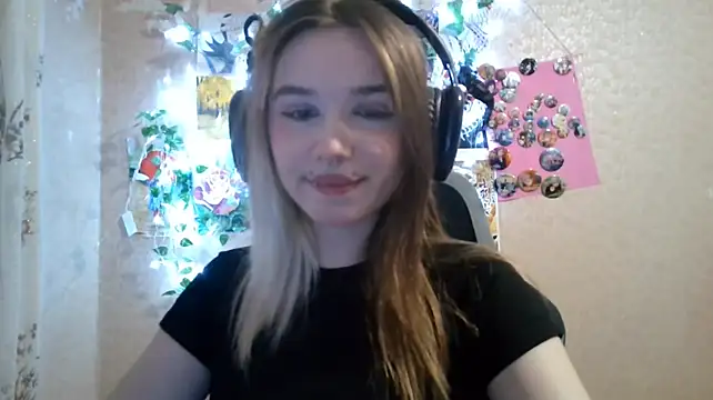 MilaTyan's Live XXX Chat