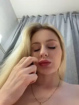 CaseyCumFacen Live XXX chat
