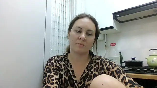 دردشة MeadowEyes الجنسية المباشرة