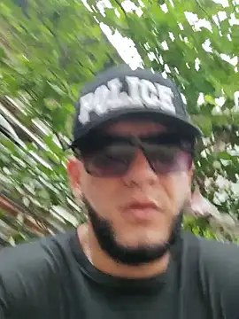 צ'אט XXX בשידו ר חי של PIGHIGHDIRTY_p0