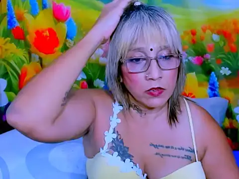 indianroxy Live XXX Chat