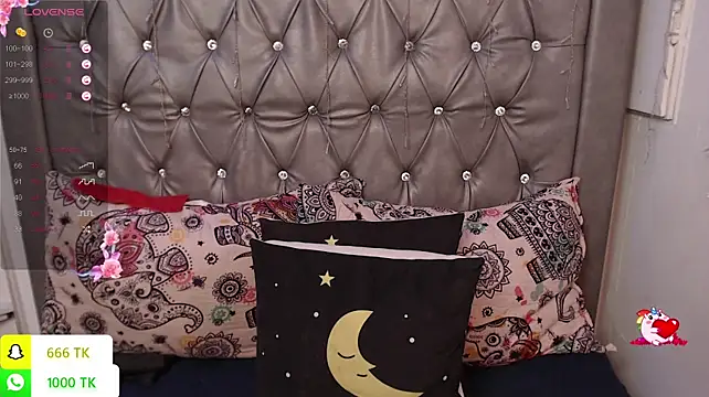 LAILAGUMMY Chat XXX in diretta