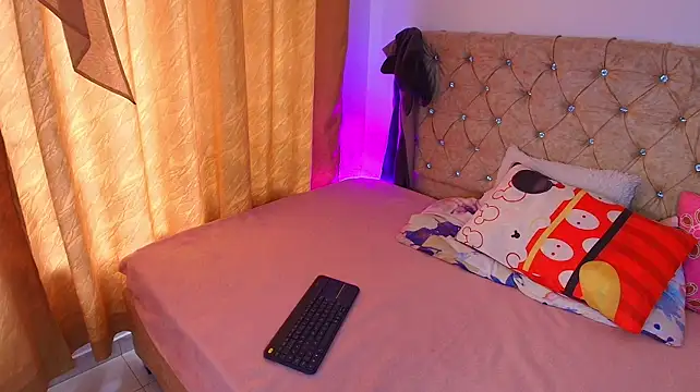 NikyBrookss' Live XXX Chat