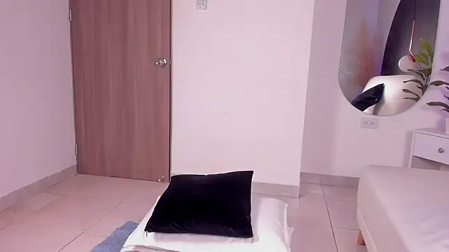 دردشة Nina_sweetz12 الجنسية المباشرة